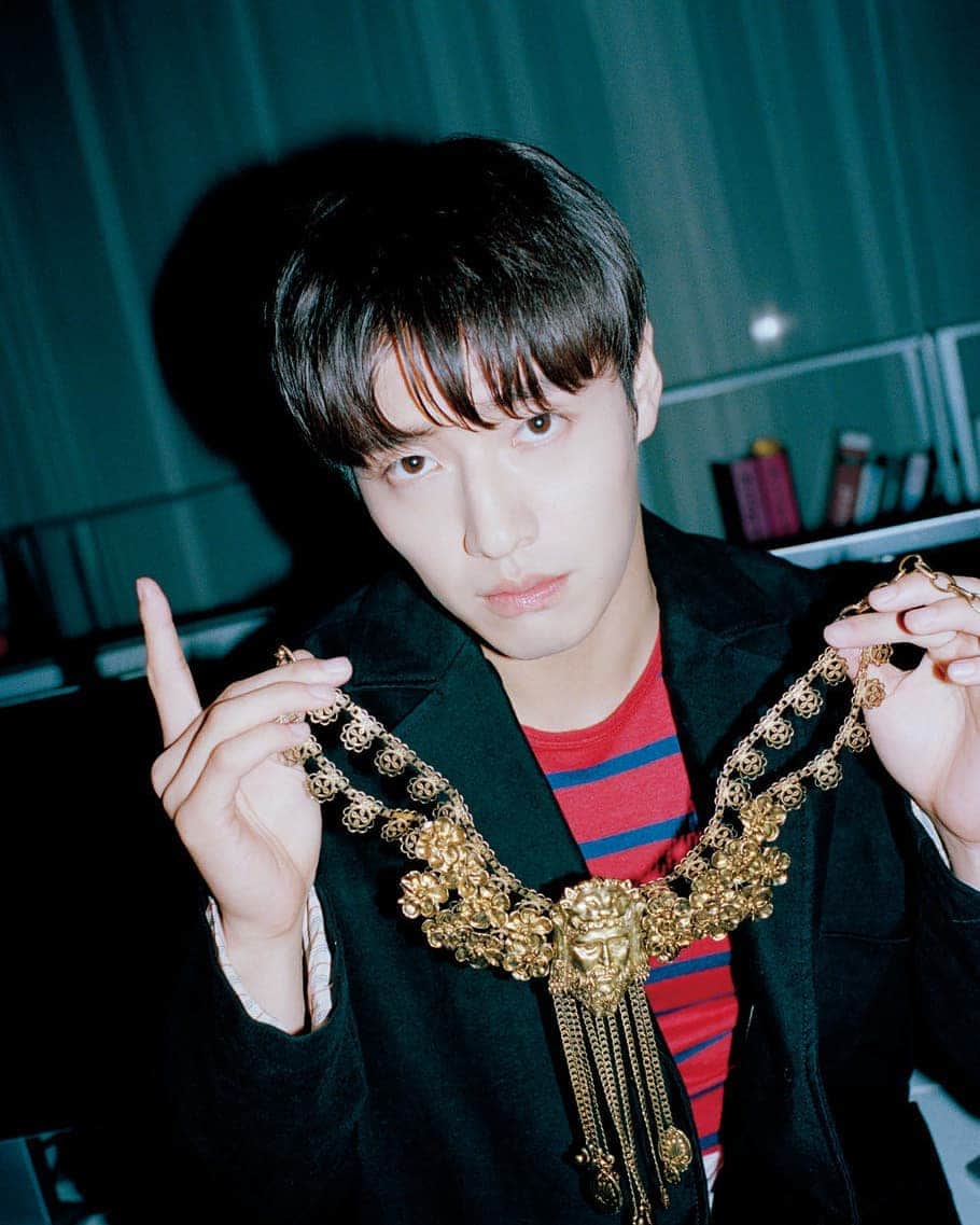 のインスタグラム：「Kang Ha Neul @galpos3 For ARENA HOMME Magazine December Issue💛 . . . . . #강하늘 #KangHaNeul  #김하늘 #koreanboy#맞팔 #셀스타그램 #셀카 #얼스타그램 #데일리 #선팔 #인스타그램  #l4l #f4f  #like4like #ootd  #おしゃれ #オシャレ #いいね返し #フォロー #韓国人 #韓国 #セルカ #自撮り #ファッション #フォロー」
