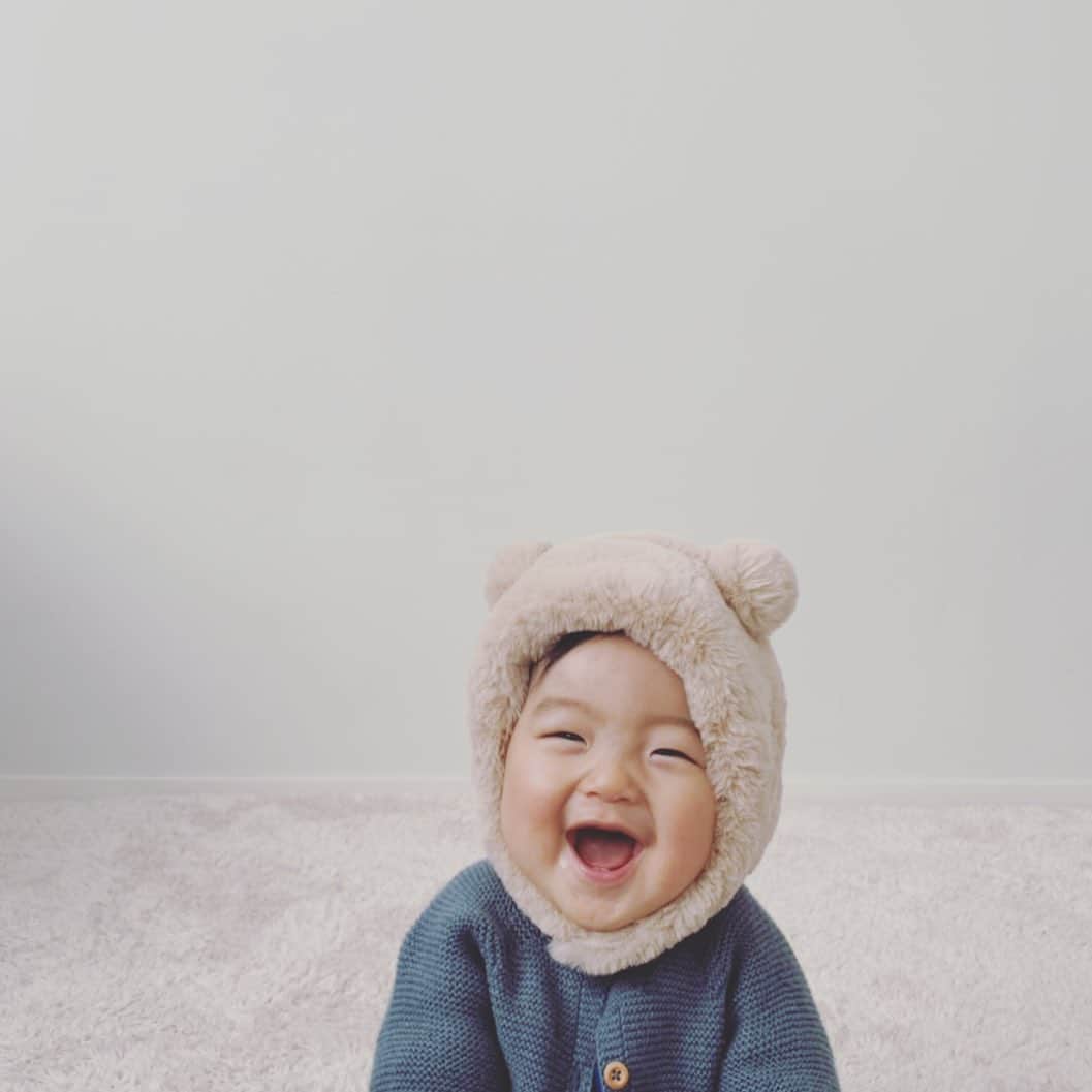 のインスタグラム：「コイツの笑顔見ると  なんでも頑張れる。  不思議だね。  #smile #son #beer #family #love #treasure  #笑顔 #ありがとう #息子 #赤ちゃんのいる生活」