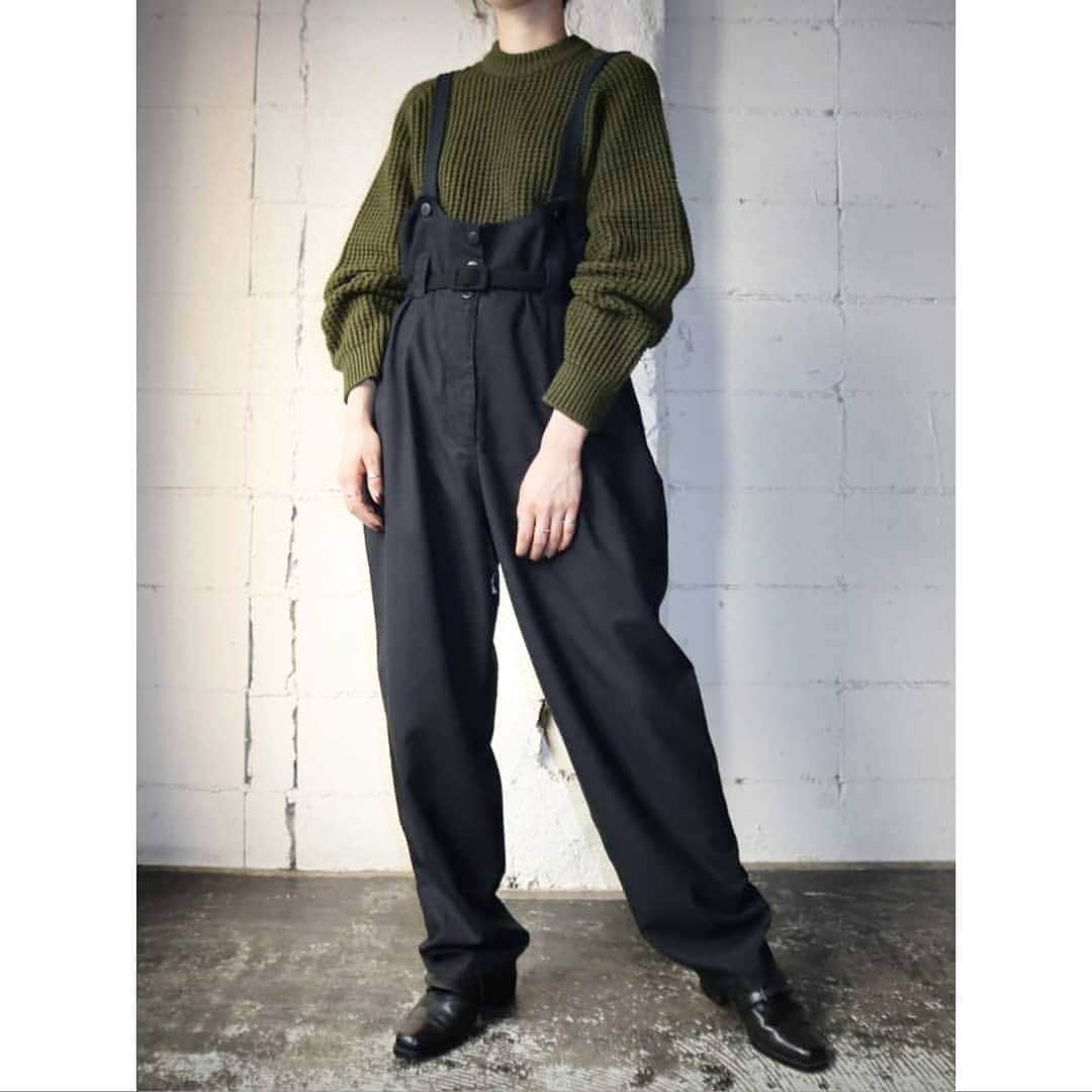 吉祥寺 古着屋 Orfeoのインスタグラム：「Vintage Salopette Pants Style  #orfeo #kichijoji #tokyo #vintage #used #fashion #coordinate #outfit  掲載商品のお問い合わせはメールにて承っております。コメント、DMでのお問い合わせは受け付けておりませんのでご了承ください。」