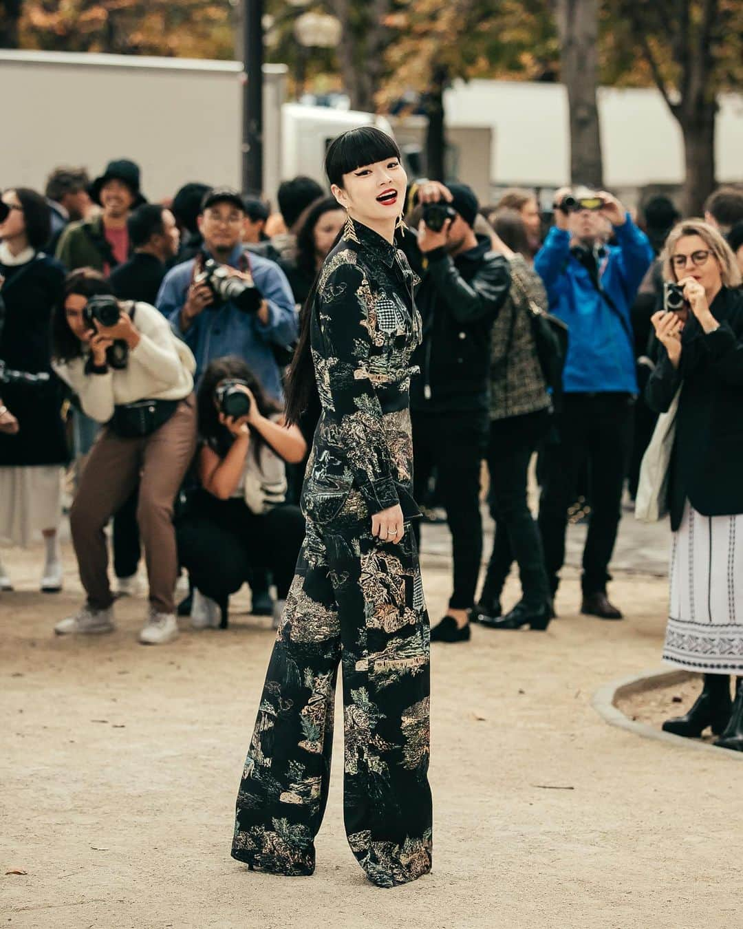 가로수길 , Seoulさんのインスタグラム写真 - (가로수길 , SeoulInstagram)「PFW Street Fashion Style 📸📸 @jaylim1  되돌아보는 파리패션위크 . . #写真 #outfitideas #styleoftheday #서울패션위크 #sfw #오오티디 #nyc #koreafashion #패션그램 #womenswear #nyfw #데일리그램 #outfit #ootd #street #streetfashion #streetphoto #가로수길 #이태원 #사진 #스트릿패션 #모델 #wiwt #nyfw #pfw」12月11日 12時50分 - jaylim1