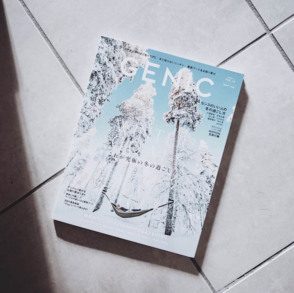 市川渚さんのインスタグラム写真 - (市川渚Instagram)「@genic_mag the latest issue 📚﻿ ﻿ ﻿ ﻿ ﻿ ウェブでは連載も始めさせていただいたGENICさん。本誌最新号では冬の過ごし方特集に登場させていただいてます☃️﻿ ﻿ 地味過ぎて浮いている気がしなくもないですが😭 暖冬ぎみなのが気がかりですが、今年も雪のある場所に出かけることを楽しみにしているわたくしです。ほかの特集も冬を楽しむための情報盛りだくさん、カメラ片手に旅に出たくなる1冊📷﻿ ﻿ ﻿ ﻿ ﻿ #genic_mag #sonya #sonyalpha #sonya7iii #a7iii #tamron35mmf28 #artofvisual #photographylife #photographyeveryday #visualsoflife」12月11日 13時21分 - nagiko