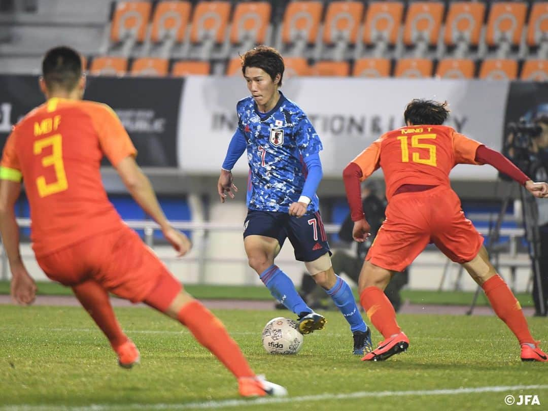 日本サッカー協会さんのインスタグラム写真 - (日本サッカー協会Instagram)「📸Match photos｜#SAMURAIBLUE 中国に2-1勝利で白星スタート ・ ―――――――――――――――――― EAFF E-1サッカー選手権2019 決勝大会 📅12/10（火） 19:30KO 🇯🇵#SAMURAIBLUE 2-1 中国🇨🇳 ⚽#鈴木武蔵 ⚽#三浦弦太 ・ >>NEXT MATCH 📆12/14 19:30KO 🆚香港 📍Busan Gudeok Stadium 📺フジテレビ 👉大会情報はJFA.jpへ ・ #daihyo #E1 #新しい景色を2022」12月11日 23時46分 - japanfootballassociation