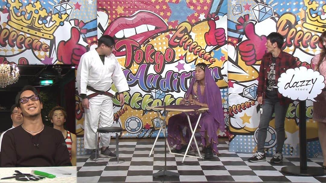 朝倉未来 Youtubeチャンネルのインスタグラム：「お笑い芸人の審査員中にメンバーがお笑い芸人として出てきたらどんな反応をするのか検証してみた #朝倉未来」