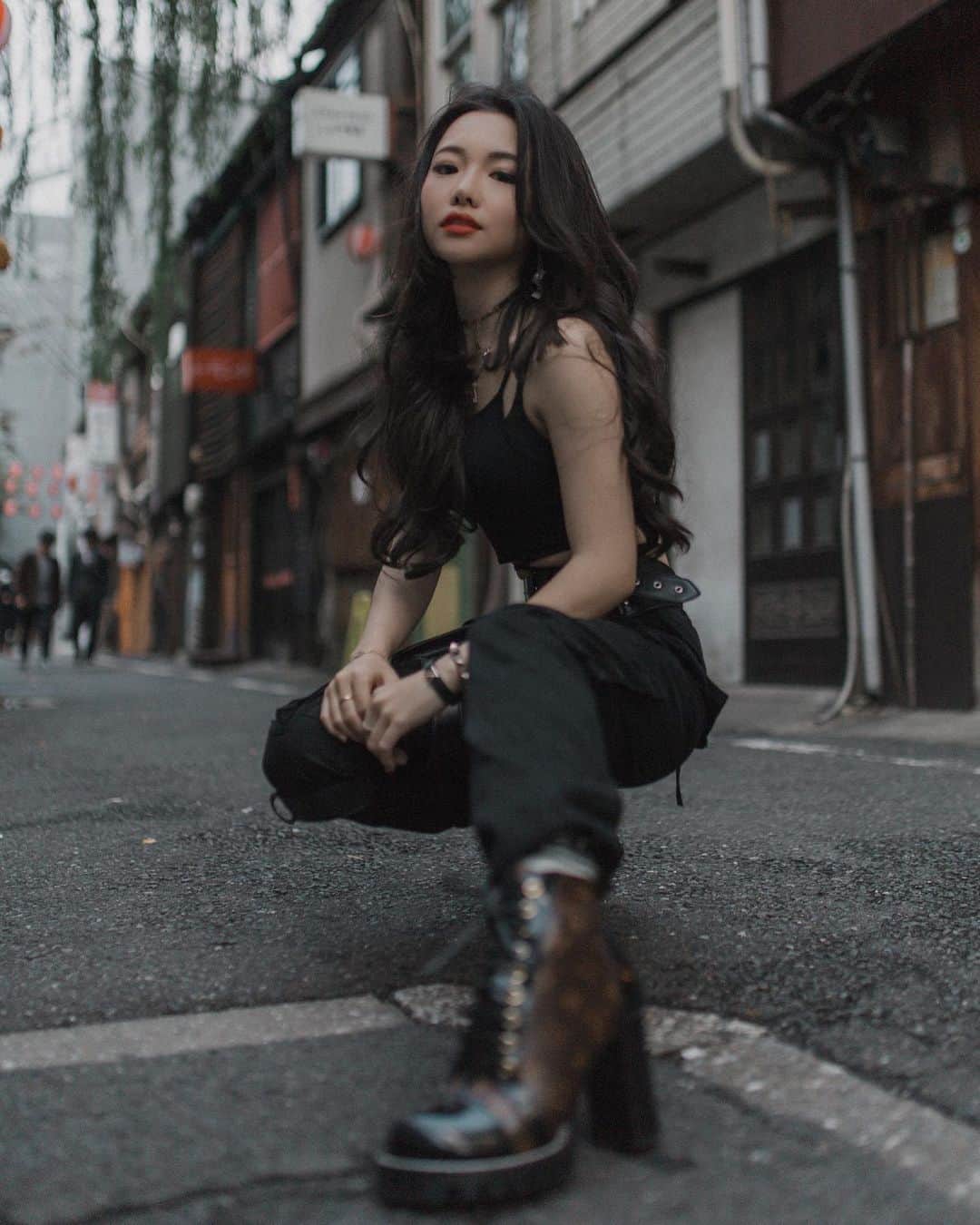 藤子さきさんのインスタグラム写真 - (藤子さきInstagram)「かわいいよりもかっこいいって言われたい訳ではないんだけど。どっちにもなれたらいいね。  Photo by @carlo.obrien . . . . . . . . . . . . .............. #moodyport #portraitmood #postthepeople #tokyocity #moodyportraits #outfit #featuremeseas #theworldofportraits #portraits_mf #majestic_people #shotzports#folkportraits #bravogreatphoto  #hvmansouls #portraitvision #discovertokyo #thecreatorclass #japanesemodel  #discoverportrait #ig_muse #visualmasterz #hvmansouls #portraitofjapan #persuitofportraits #yourvisiongallery #agameofportraits #majesticcasual #portraitgames #japan_portrait #tokyocity #ourmoodydays #ootd」12月11日 16時10分 - fujikosaki81