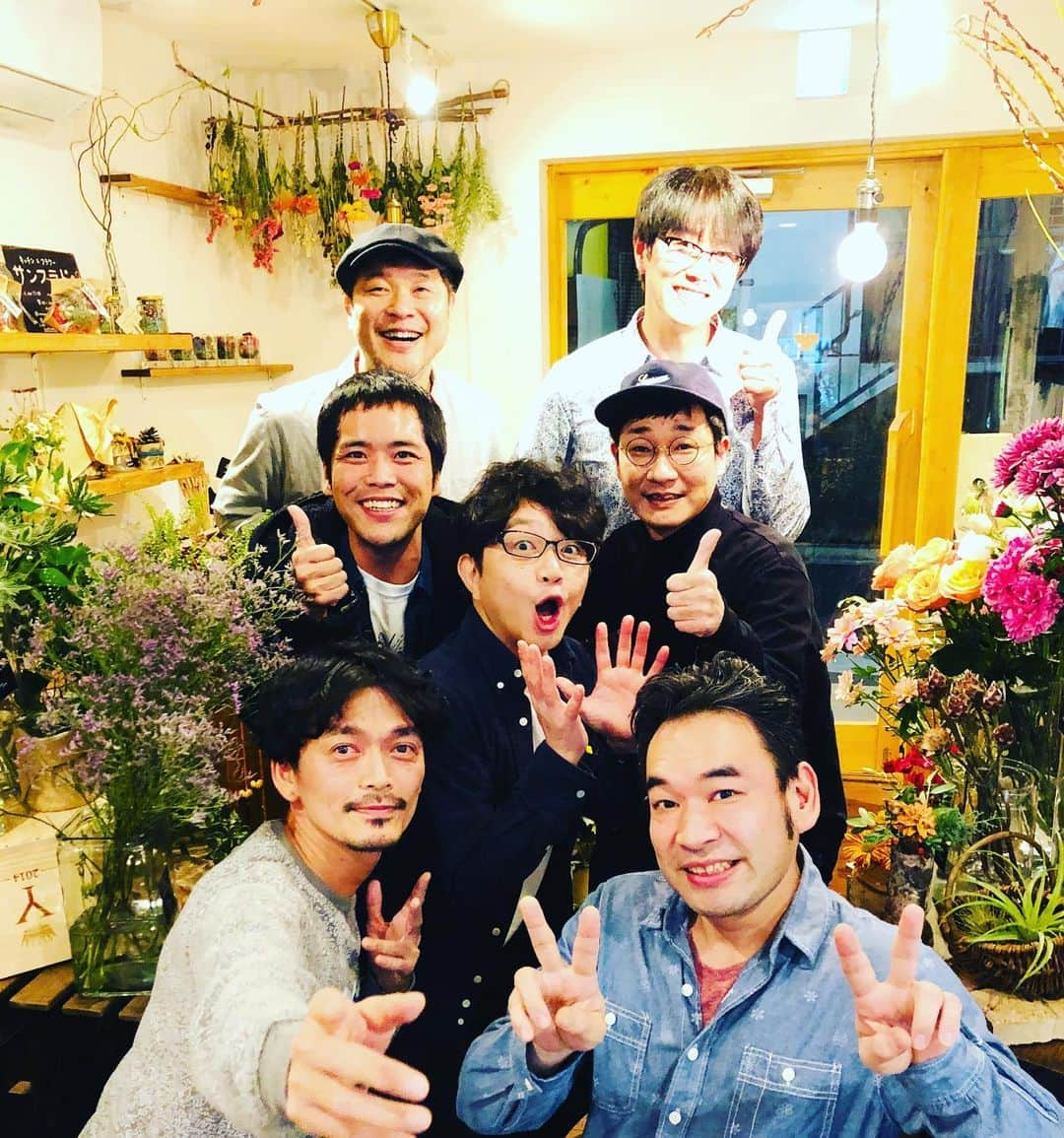 辻本耕志さんのインスタグラム写真 - (辻本耕志Instagram)「みんなでご飯食べましてん。 #加藤啓 #小林健一 #辻本耕志 #南大介 #安井順平 #竹井亮介 #久ヶ沢徹」12月11日 16時11分 - tsujimotokouji