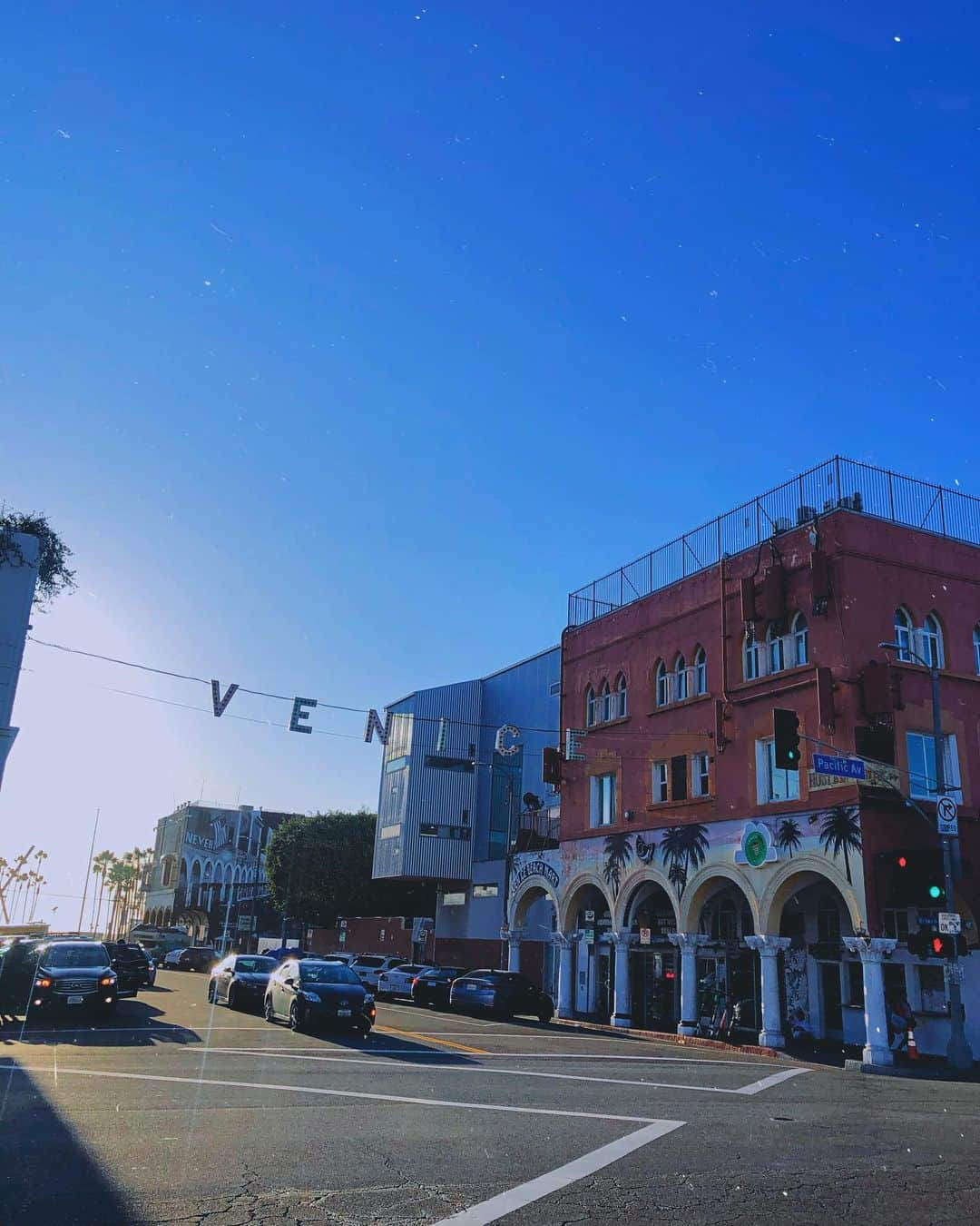 ケリーさんのインスタグラム写真 - (ケリーInstagram)「Hello Venice 💙💛 ・ 今、ベニスビーチに来ています☺️💕 ・ #venice#la#venicebeach#ロス#ベニス」12月11日 16時34分 - kellymisawa