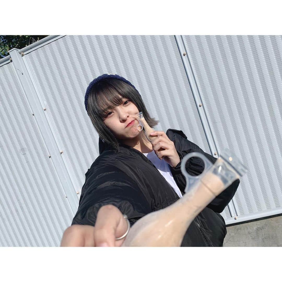 山田菜々美のインスタグラム：「. パピコ！ . #パピコ #冬にアイス #最高 #j023」