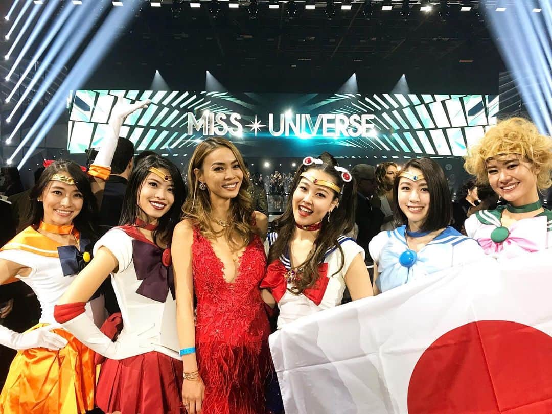 美馬寛子のインスタグラム：「My 美少女戦士🌙﻿ ﻿ Girls, thank you very much for coming all the way to Atlanta!! And thank you for sweet birthday gift and card😊﻿ ﻿ You guys were super popular at the venue💕﻿ It was great to spend time with you all❤️﻿ ﻿ ﻿ #missuniverse﻿ #missuniverse2019﻿ #missuniversejapan﻿ #missuniversejapan2019﻿ #ミスユニバース﻿ #ミスユニバースジャパン﻿ #ミスユニバース2019﻿ #ミスユニバースジャパン2019﻿ #ナショナルディレクター﻿ #nationaldirector #美馬寛子﻿ #AKOKAMO #加茂あこ﻿ @hirokomima ﻿ @__ako_kamo__ ﻿ @missuniverse﻿ ﻿ ﻿」