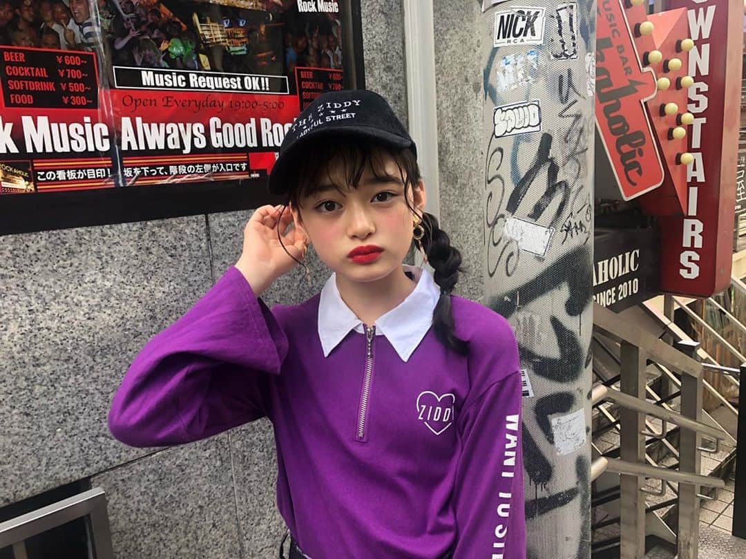 ニコ☆プチのインスタグラム：「💜⚡︎⚡︎ キメ〜‼︎ からのふにゃふにゃ🐈 . . #高比良由菜」