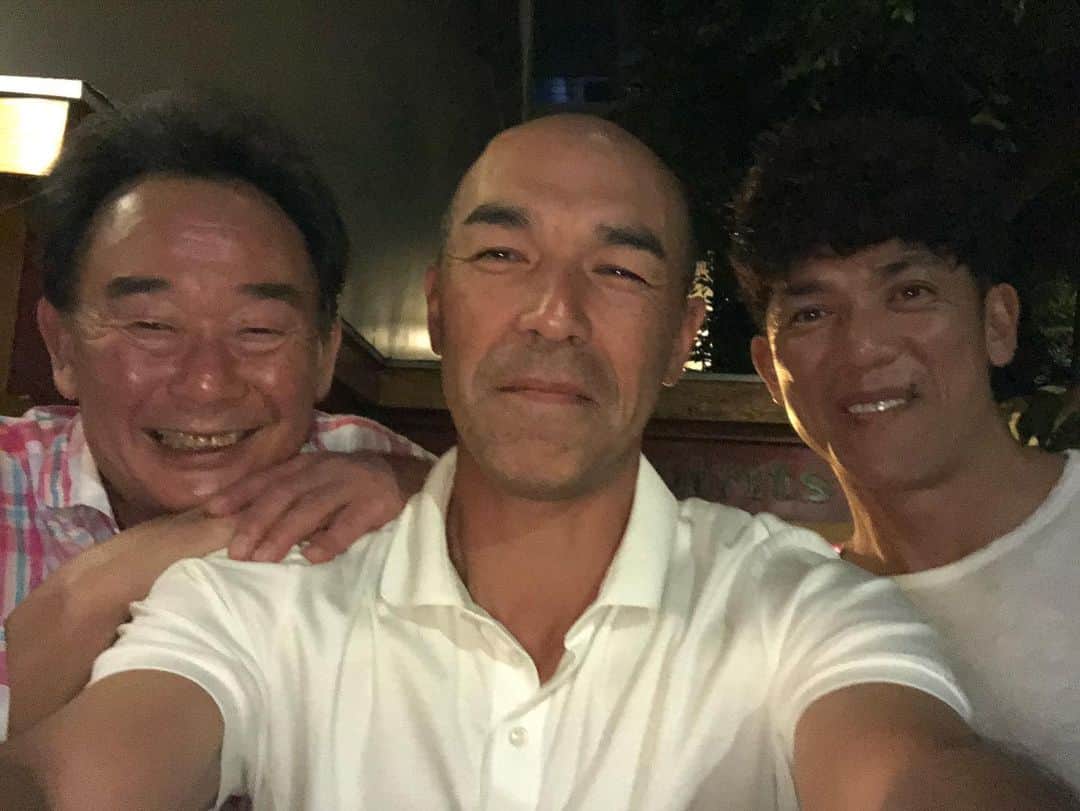 和田 一浩のインスタグラム：「名球会でハワイに来ました。3人で久しぶりの再会。 #東尾修　#松井稼頭央　#和田一浩」