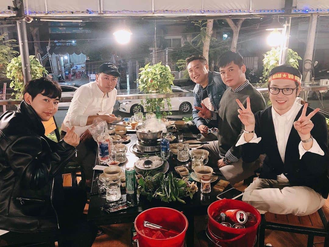 イ・キョンのインスタグラム：「진심으로 난리났었다 🇻🇳🇻🇳 #다낭 #이켠」