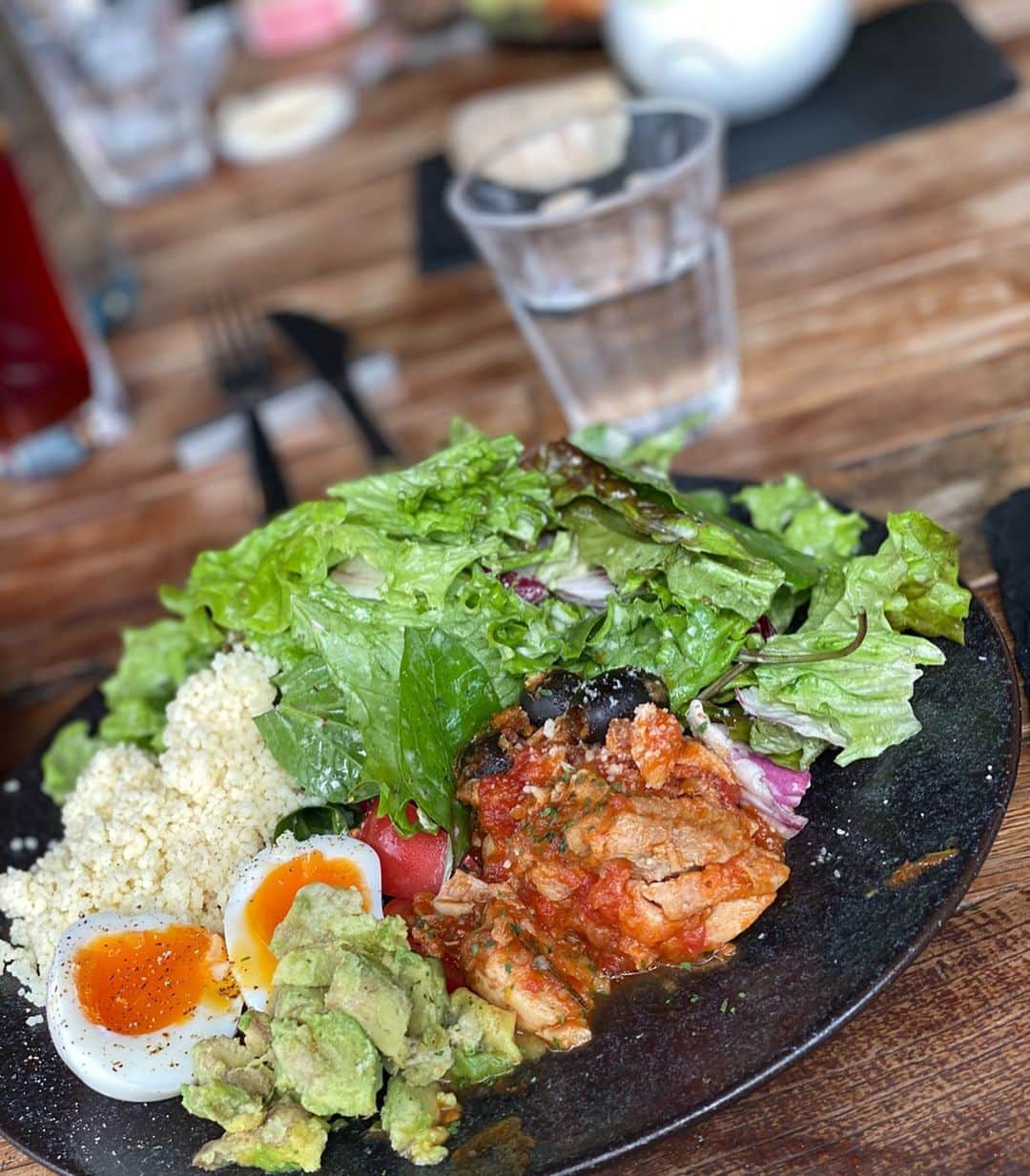 クロさんのインスタグラム写真 - (クロInstagram)「先日の二子玉川ママランチ会🍴 色々なお話をワイワイできてとっても楽しかった☺️🙏🏽💕💕💕 タニちゃんは最近歩きたい盛りなので、お外ランチが大変になってきました😭😭😭 詳しくはブログに書きました〜！！！ #1歳4カ月 #二子玉川ランチ #クロリサ的ランチ #baby #babygirl #女の子ママ #育児は育自 #コーデ #可愛い #大好き #tokyo #baby #女の子ママ #あいのり #ママリ#ベビフル #コドモノ #ありがとう #赤ちゃんのいる生活 #mamagirl #親バカ部 #笑顔の連鎖 #ちびクロdiary」12月11日 18時40分 - kuro_risa