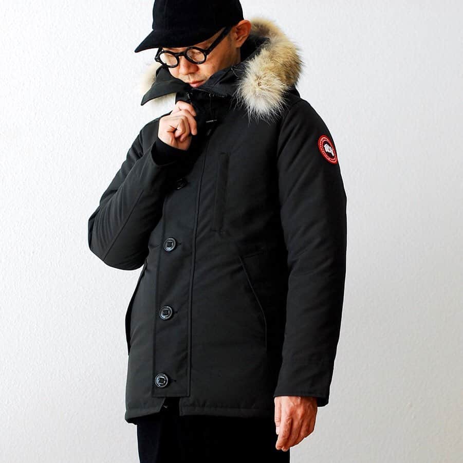 wonder_mountain_irieさんのインスタグラム写真 - (wonder_mountain_irieInstagram)「［ #ポイント10倍開催中！ ］ CANADA GOOSE / カナダグース “CHATEAU PARKA” ¥123,200- _ 〈online store / @digital_mountain〉 CANADA GOOS 商品一覧ページ https://www.digital-mountain.net/shopbrand/ct487/ _ 【オンラインストア#DigitalMountain へのご注文】 *24時間受付 *15時までのご注文で即日発送 *1万円以上ご購入で送料無料 tel：084-973-8204 _ We can send your order overseas. Accepted payment method is by PayPal or credit card only. (AMEX is not accepted)  Ordering procedure details can be found here. >>http://www.digital-mountain.net/html/page56.html _ 本店：#WonderMountain  blog>> http://wm.digital-mountain.info/blog/20191211-1/ _ 〒720-0044  広島県福山市笠岡町4-18 JR 「#福山駅」より徒歩10分 (12:00 - 19:00 水曜、木曜定休) #ワンダーマウンテン #japan #hiroshima #福山 #福山市 #尾道 #倉敷 #鞆の浦 近く _ 系列店：@hacbywondermountain _」12月11日 19時14分 - wonder_mountain_