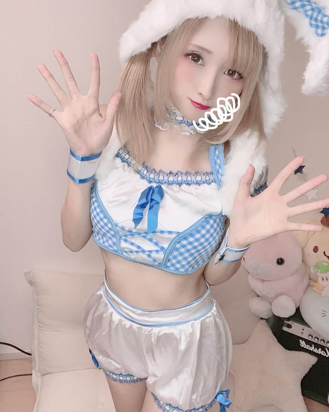 みったんさんのインスタグラム写真 - (みったんInstagram)「White Rabbit🐰💓 #youtuber #youtube #cosplay #cosplayer #cosplaygirl #japan #japanesegirl #esports #progamer #streamer #rabbit #white #winter #sexy #ashhair」12月11日 19時28分 - mittan222