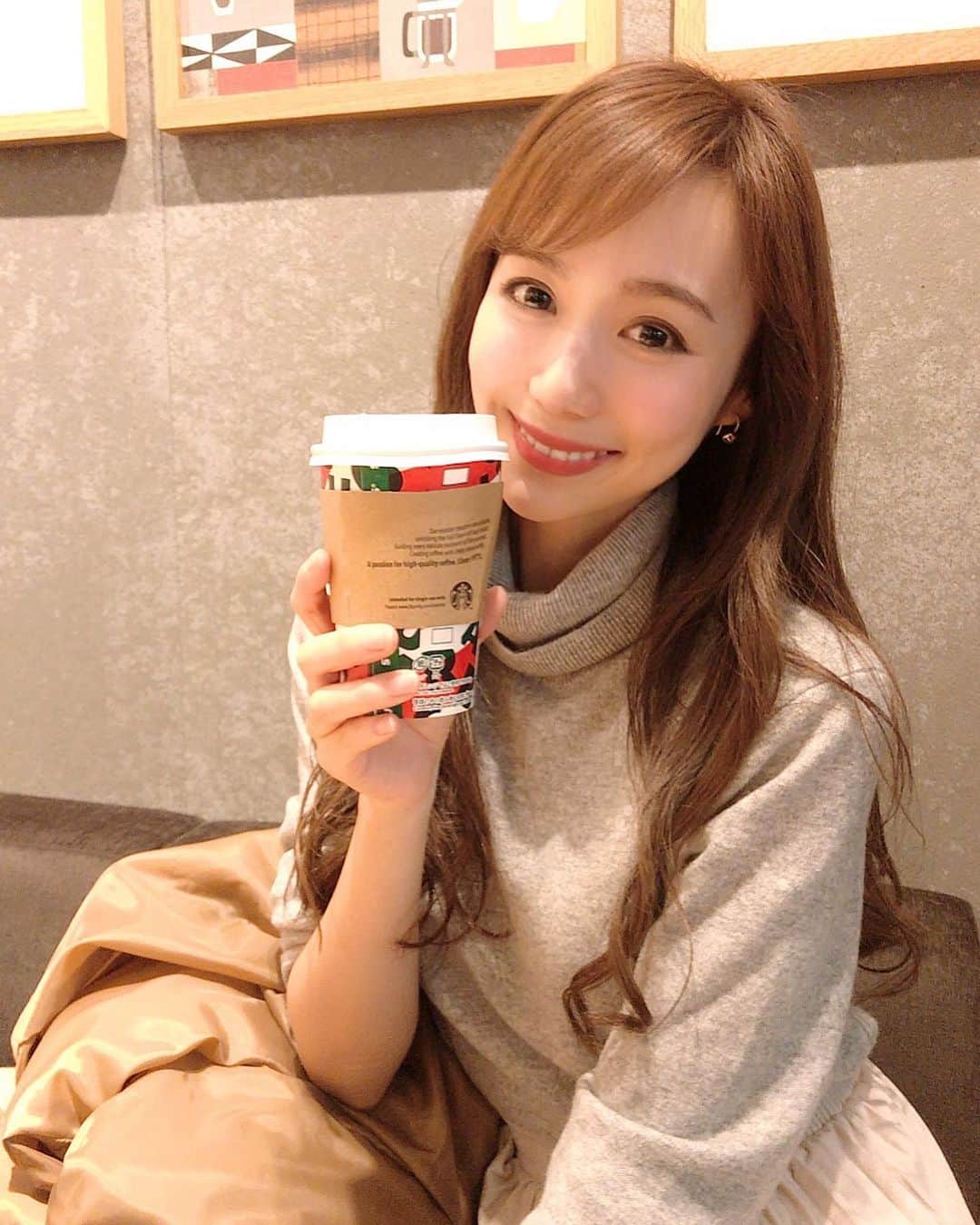 宮内ひかるのインスタグラム：「✨☕️💗 #ulike カップの歪みあるある😂🥤」