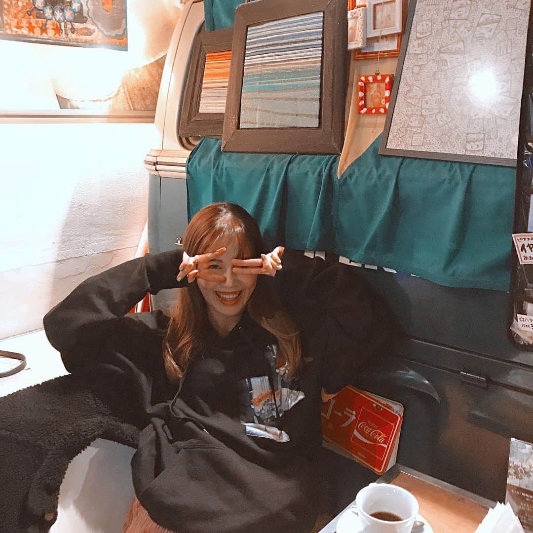 菜々香のインスタグラム：「✌🏻👽😹💗 * * * * @jouetie_official  #jouetie#ジュエティ#パーカー#お気に入り#ふぁっしょん#fashion#instananaka#nanaka#菜々香」