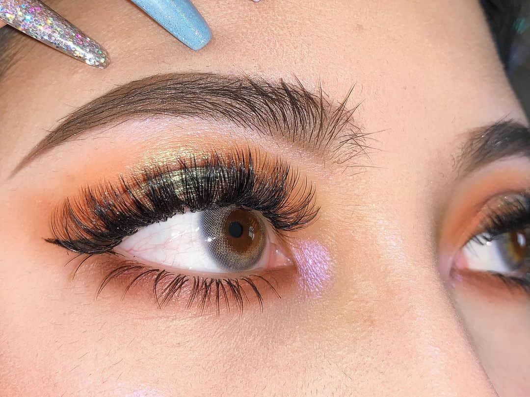 Aiさんのインスタグラム写真 - (AiInstagram)「🧚🏼‍♂️ #eyelashextensions 💚 . .  Thanks..💚💛 @parkbytokyo_kanae . . デザインなどはお任せしてるからKanachanに問い合わせみてね💚🧚🏼‍♀️ #makeupfanatic1 #cutcrease #cutcreasemakeup #kyliecosmetics #colourpop #bhcosmetics #メイク好き #コスメ好き #海外コスメ #メイクレッスン #コスメオタク#プチプラコスメ #カットクリース #メイクテク」12月11日 22時10分 - ai_tinker_b