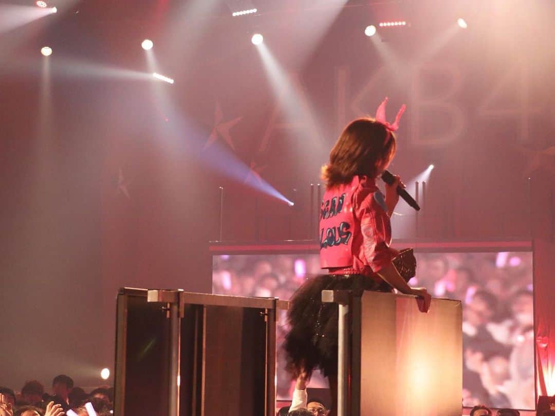 篠崎彩奈さんのインスタグラム写真 - (篠崎彩奈Instagram)「_ #AKB48全国ツアー2019  千秋楽、本当に楽しかったです🥰 楽しくて楽しくて ずっと笑ってた気がする！笑 . ネイルも気合入れて チームカラーのピンクにしたんだ〜💅 来年もチームAでLIVEできたらいいなぁ。」12月11日 22時32分 - ayana.s_official