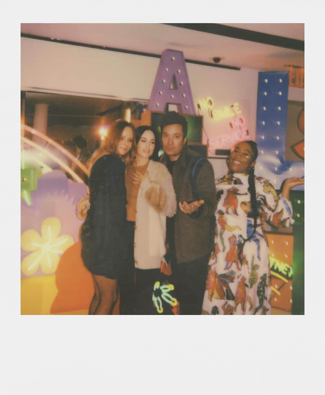 ステラ・マッカートニーさんのインスタグラム写真 - (ステラ・マッカートニーInstagram)「@PolaroidOriginals from the party! 🎉⁣ ⁣ #StellaMcCartney #StellaHoliday #StanSmith ⁣」12月12日 1時01分 - stellamccartney