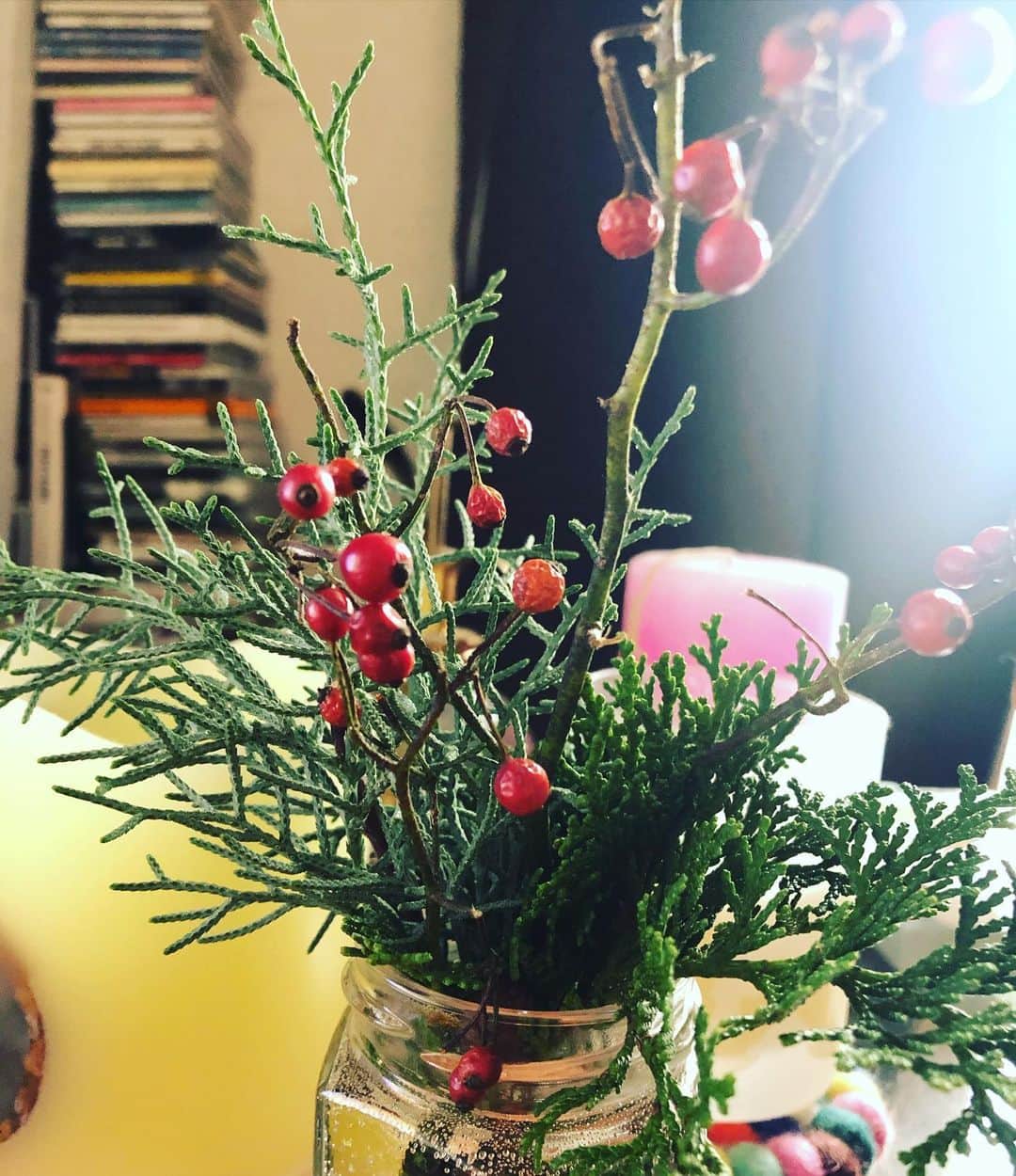 阿部洋子さんのインスタグラム写真 - (阿部洋子Instagram)「🎄 少しだけクリスマス気分。 #xmas #firtree」12月12日 1時35分 - hirocoring