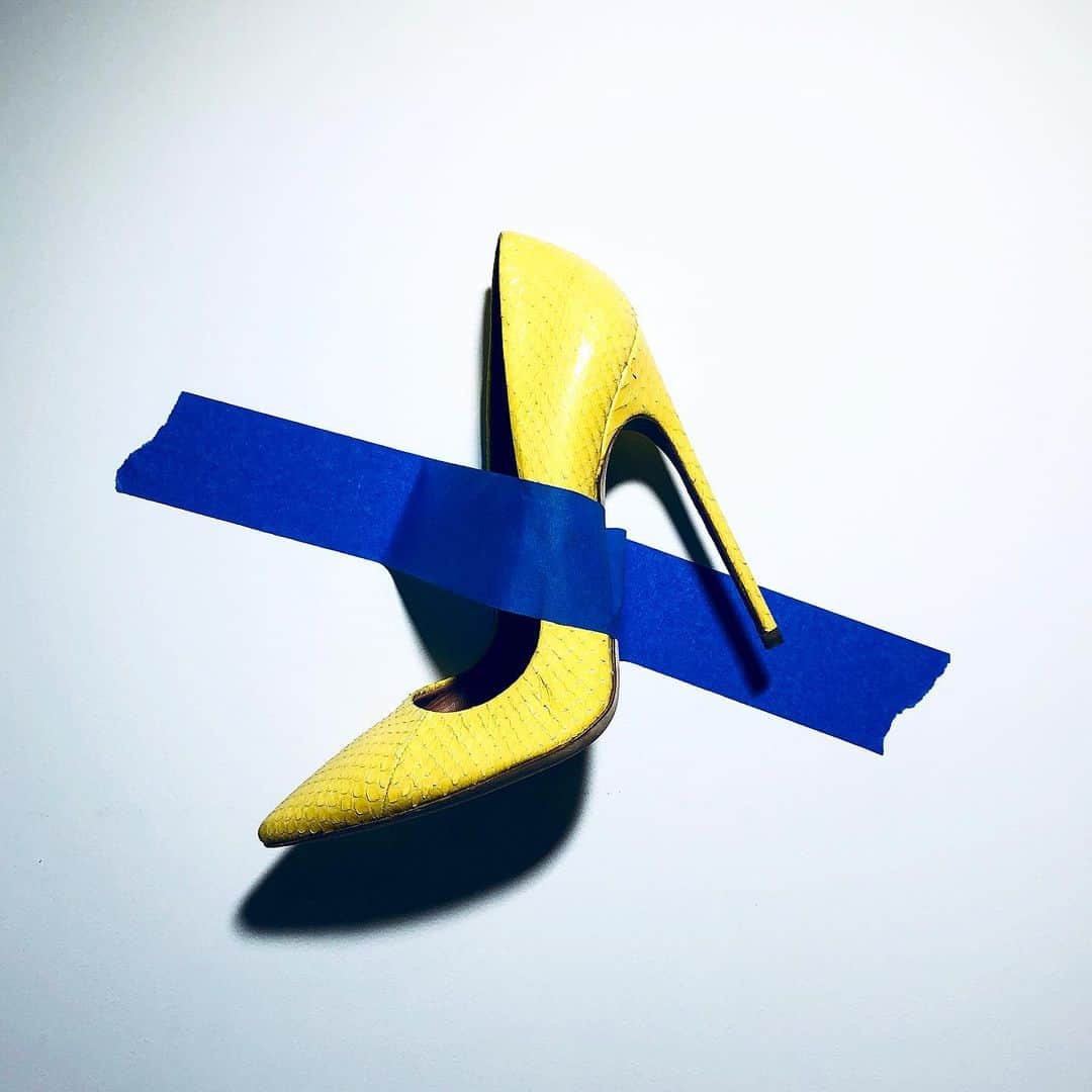のインスタグラム：「120k and it can be yours. My FM pump as seen through the eyes of @mauriziocattelan 😂  #genius #art #highheels #artbasel #banana #inspiration #yellow #fmpumps #onlyforthebrave #sickshoes #comedian #miami #madeinitaly #brianatwood」