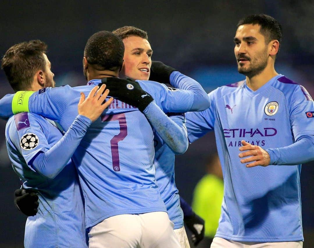 イルカイ・ギュンドアンさんのインスタグラム写真 - (イルカイ・ギュンドアンInstagram)「Positive way to finish #UCL group stage 👏🏼⚽🎱 #CmonCity @mancity」12月12日 5時27分 - ilkayguendogan