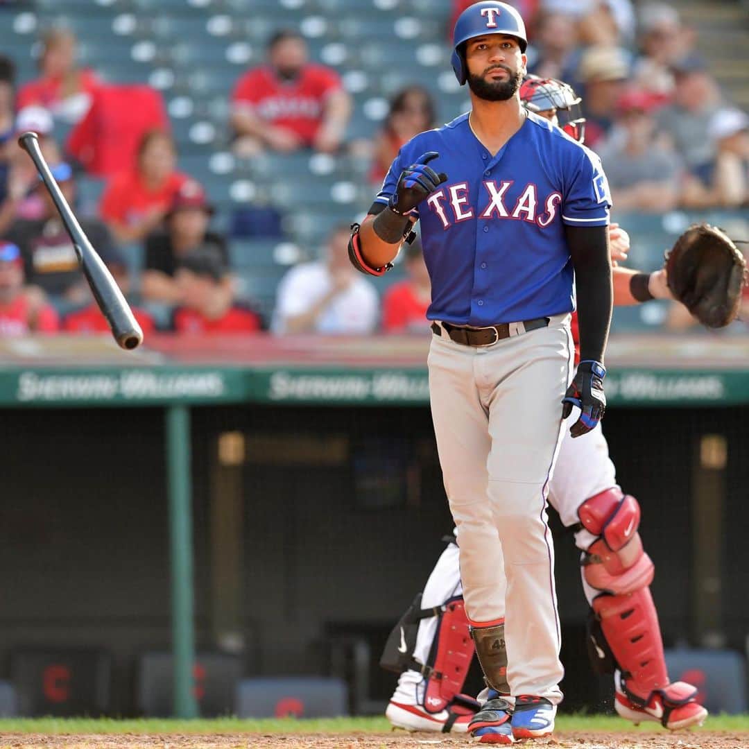 ノマー・マザラのインスタグラム：「Well Well Well! Today has been on crazy day. 😅  I want to thank the Texas Rangers and the amazing fan base for one amazing run. From the age of 13 this is all I have known and something I’m truly appreciative of. I will miss everyone who’s played a role in my career to this date especially my teammates. You guys are family!❤️ Texas, you  changed my life, you allowed me to live out my dream and I’m forever grateful. 🙏🏼 Chicago I’m ready for the South Side!!! Time to bring it back to the right side!👀🦾🔥😜」
