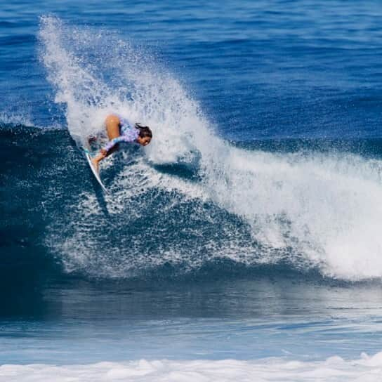 松田詩野さんのインスタグラム写真 - (松田詩野Instagram)「Rocky point⚡️ photo by #naoyakimoto #yusurfboards #aerotech #bravo  @billabongwomensjp @fcs_japan @whitebuffalo_official @hlna.jp @lux_jp_official」12月12日 7時26分 - shinomatsuda