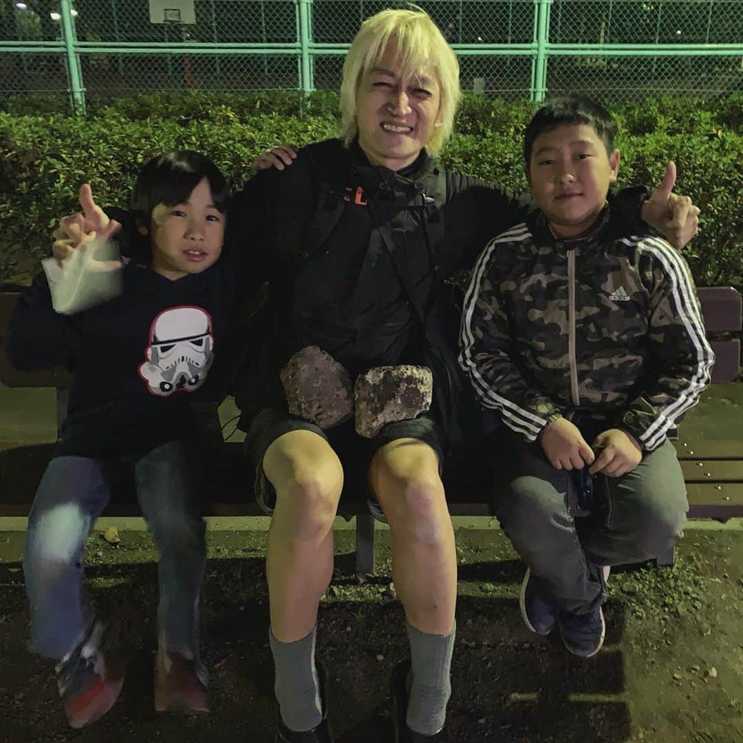 のインスタグラム：「弾いてみたシリーズ最新回のゲストはSPYAIR🔥少年心くすぐる動画になりそう！2020年1月19日公開予定」