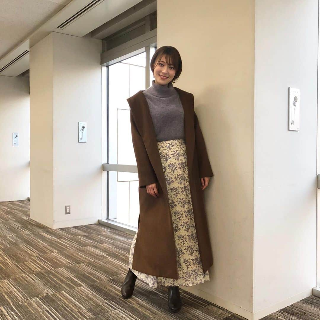 フジテレビ「めざましテレビ」さんのインスタグラム写真 - (フジテレビ「めざましテレビ」Instagram)「12月12日（木）きょう何着て行く？ ・ ファッション雑誌CanCamとコラボした お天気コーナー「きょう何着て行く？」 阿部華也子ちゃんの毎日のコーデを紹介♪ ・ 【きょうのコーデ】 コート→#&.NOSTALGIA 7900円 ニット→#PROPORTIONBODYDRESSING 7200円 スカート→#N. 9000円 靴→#ダイアナ 2万1000円 ピアス→#UNRELISH 2900円 ・ 【コーデのポイント】 今シーズンのスカートは冬でも軽やかな素材のものが豊富👀✨ 今回はロング丈の花柄プリントのアイテムで華やかに💐 トップスもスカートに合わせてラベンダー色でリンク🎀 セットアップ風の着こなしでコーデの完成度を高めました💁‍♀️ ・ #めざましテレビ #きょう何着て行く？ #阿部華也子 #今日のコーデ#コーデ #CanCam #今日のファッション#ootd #きょう何着て行く？は月〜金朝6時22分ごろ放送！」12月12日 18時20分 - mezamashi.tv