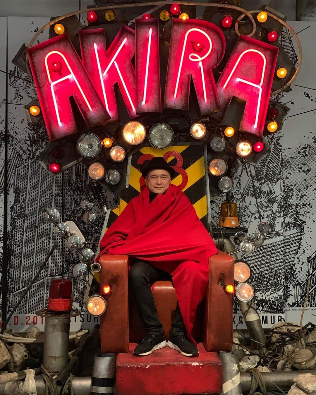 川辺ヒロシのインスタグラム：「HIROSHIに変えてアー写にするか」