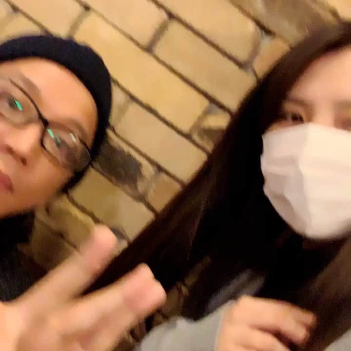 阿部真央のインスタグラム：「‪今日はこの方と一緒です。良い曲にアレンジしてくれました。‬ ‪今日の夜中24時にお知らせあります。‬ ‪#阿部真央 #あべま‬」