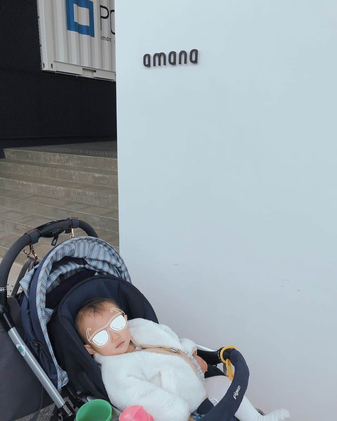 小松舞のインスタグラム：「#amana  #studio #1y3m #babygirl #angie #angel #✌️ #📸」