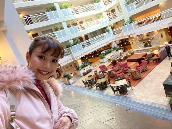朝日放送「朝だ！生です旅サラダ」さんのインスタグラム写真 - (朝日放送「朝だ！生です旅サラダ」Instagram)「@fuhinami_official  この日の宿泊先、レイクタホの #リゾートホテル です😊✨✨ この吹き抜け感っ！！ なんだか #ワクワク しますよね✨✨ ここのホテル、とにかく広くって！ どのお部屋もものすごく広い！ そしてホテル内にはプールもあったりして、 #家族連れに最適 です😊  また泊まりたいなあ。。 _ #開放感がある ー #ゆったりしてる #贅沢な造り #立地抜群 #レイクタホリゾートホテル #Lake Tahoe Resort Hotel #また来たい #レイクタホ #LakeTahoe #アメリカ #カルフォルニア _ #ABCテレビ #朝日放送テレビ #朝だ生です旅サラダ #旅サラダ #旅サラダガールズ #妃海風 #タカラジェンヌ #宝塚歌劇団 #元宝塚 #海外 #旅 #travel #trip」12月12日 12時01分 - tabisalad