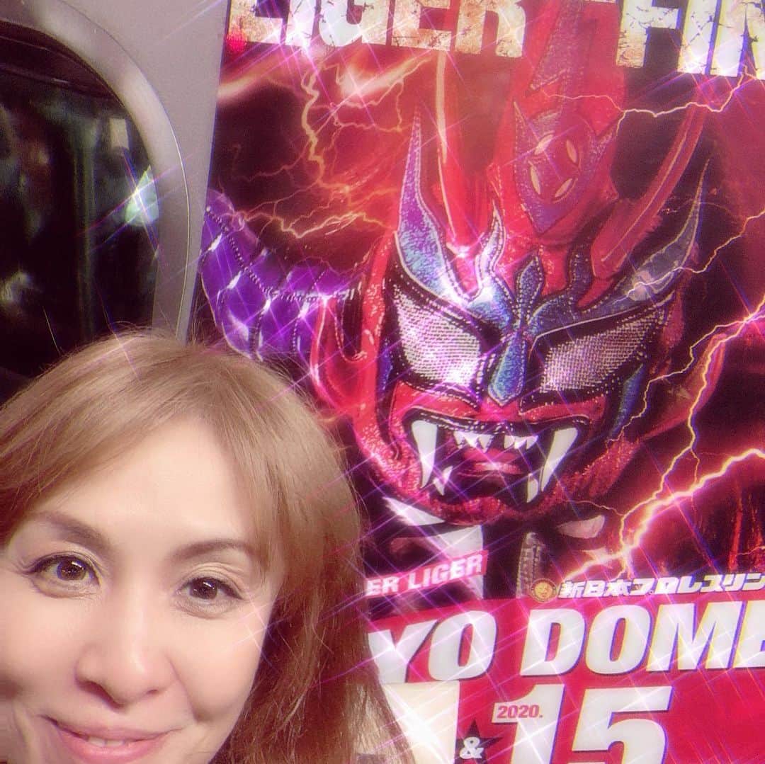 下田美馬さんのインスタグラム写真 - (下田美馬Instagram)「内回り外回りダブルで #WRESTLEKINGDOM 😂👍😂👍」12月12日 12時47分 - mima_tia_shimoda