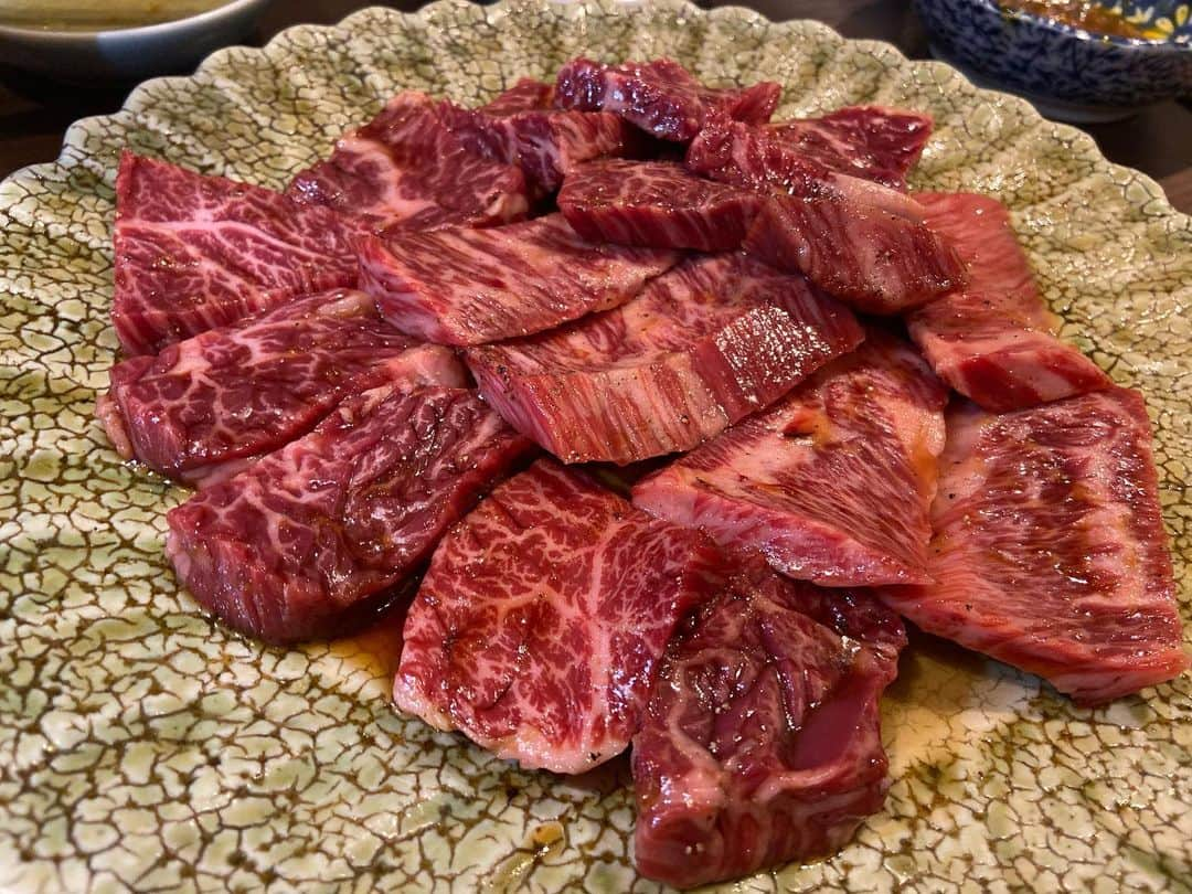 野崎萌香さんのインスタグラム写真 - (野崎萌香Instagram)「最近行った焼肉屋さんで 一番美味しかったらいもん。  その中でも一番感動したのが らいもんの盛岡冷麺。  冷麺好きな方に これはもう絶対に食べてほしい一品。  シンプルで卵の味がつるん🥚  もちろん、焼肉も最高に 美味しかったです🥩」12月12日 12時55分 - moeka_nozaki