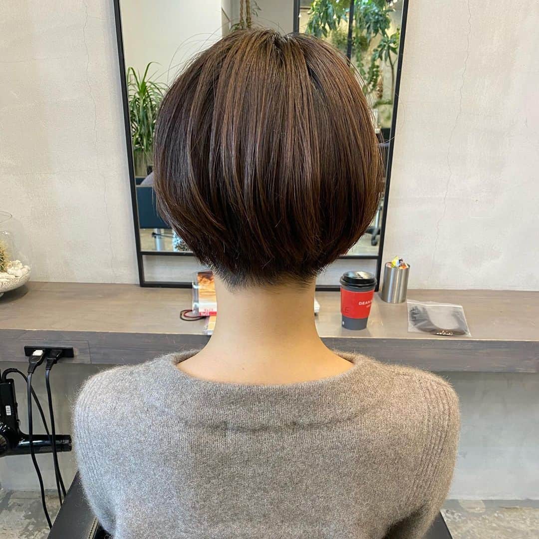 相武紗季さんのインスタグラム写真 - (相武紗季Instagram)「そうだった。今回はヘアドネーションもしたくてバッサリ切りました。ギリギリ長さ足りてよかったです☺️」12月12日 13時50分 - aibu_saki