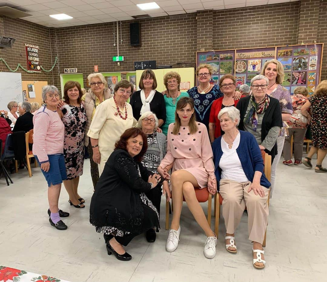 アンドレイ・ペジックさんのインスタグラム写真 - (アンドレイ・ペジックInstagram)「My grandmother’s pre WW2 Yugoslavian feminist club. There is honestly more drama, glamour  and scandal in this room than all of Hollywood. 😍」12月12日 13時57分 - andrejapejic