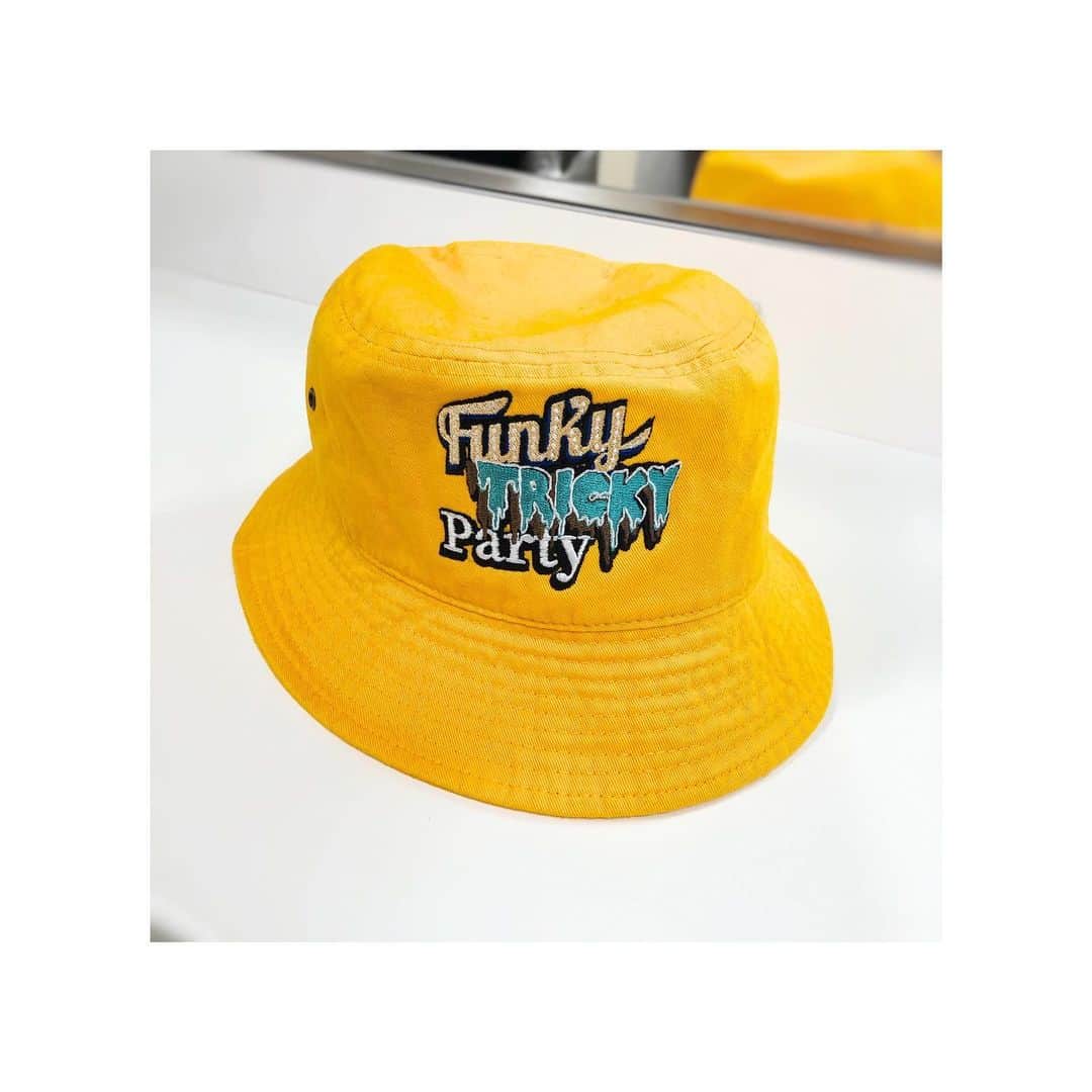 U-YEAH のインスタグラム：「U-YEAH別注　※非売品 大阪2days、皆様よろしくお願いします。  #embroidery #buckethat  #funkytrickyparty」