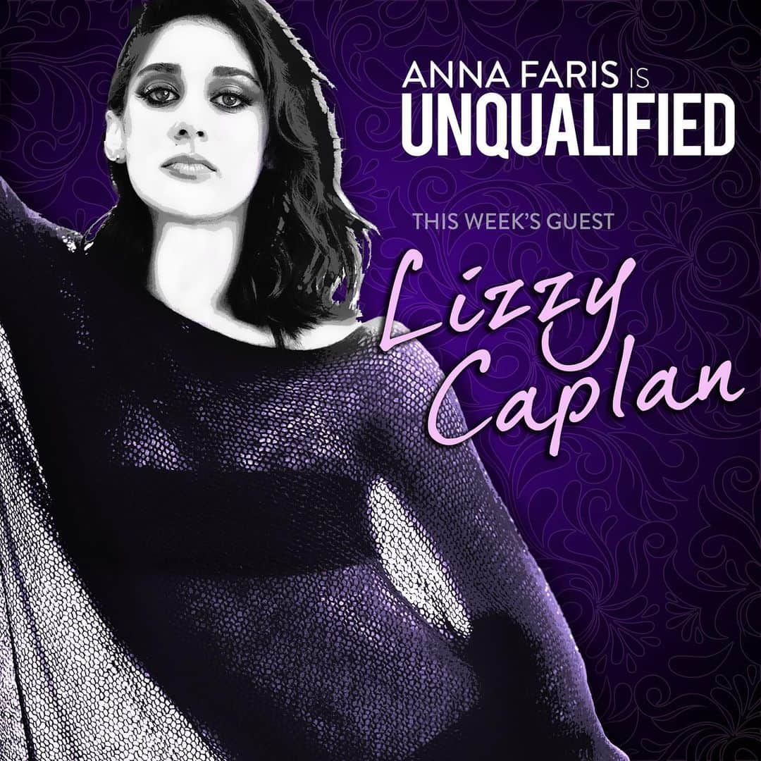 アンナ・ファリスのインスタグラム：「#LizzyCaplan is on this weeks episode of @Unqualified! Link in bio!」