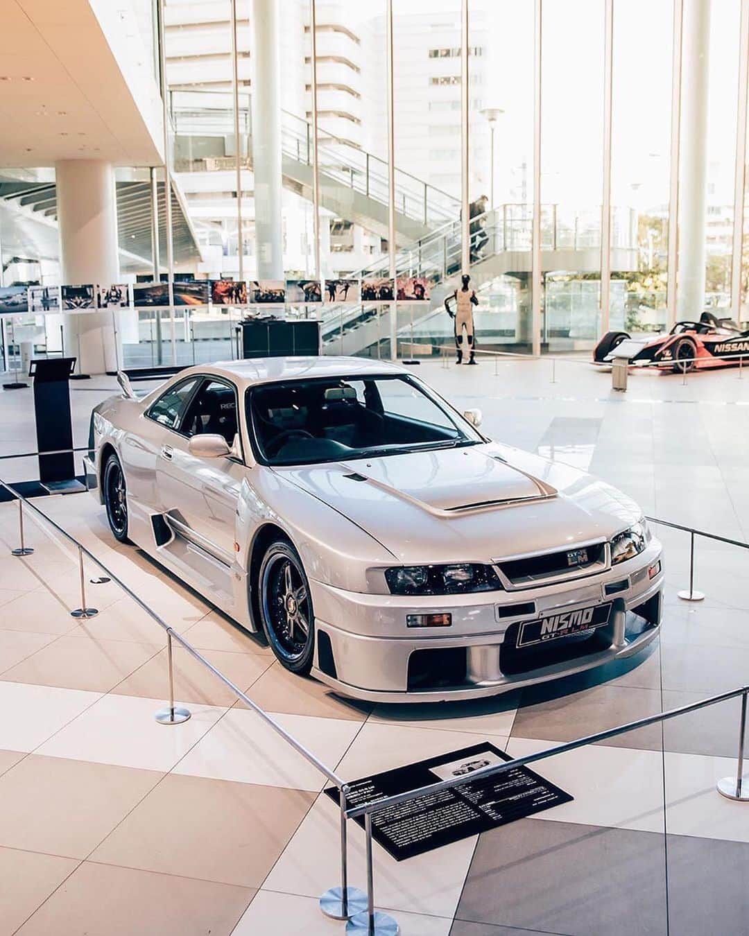 CarsWithoutLimitsさんのインスタグラム写真 - (CarsWithoutLimitsInstagram)「Legendary Nissan R33 GTR LM Photos @alexpenfold  #carswithoutlimits #nissan #skyline #gtr #r33 #lm」11月19日 2時10分 - carswithoutlimits