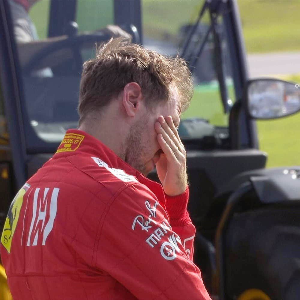 F1さんのインスタグラム写真 - (F1Instagram)「For every high, a low. Sunday was a true rollercoaster of emotions... . #F1 #Formula1 #BrazilGP」11月19日 2時10分 - f1