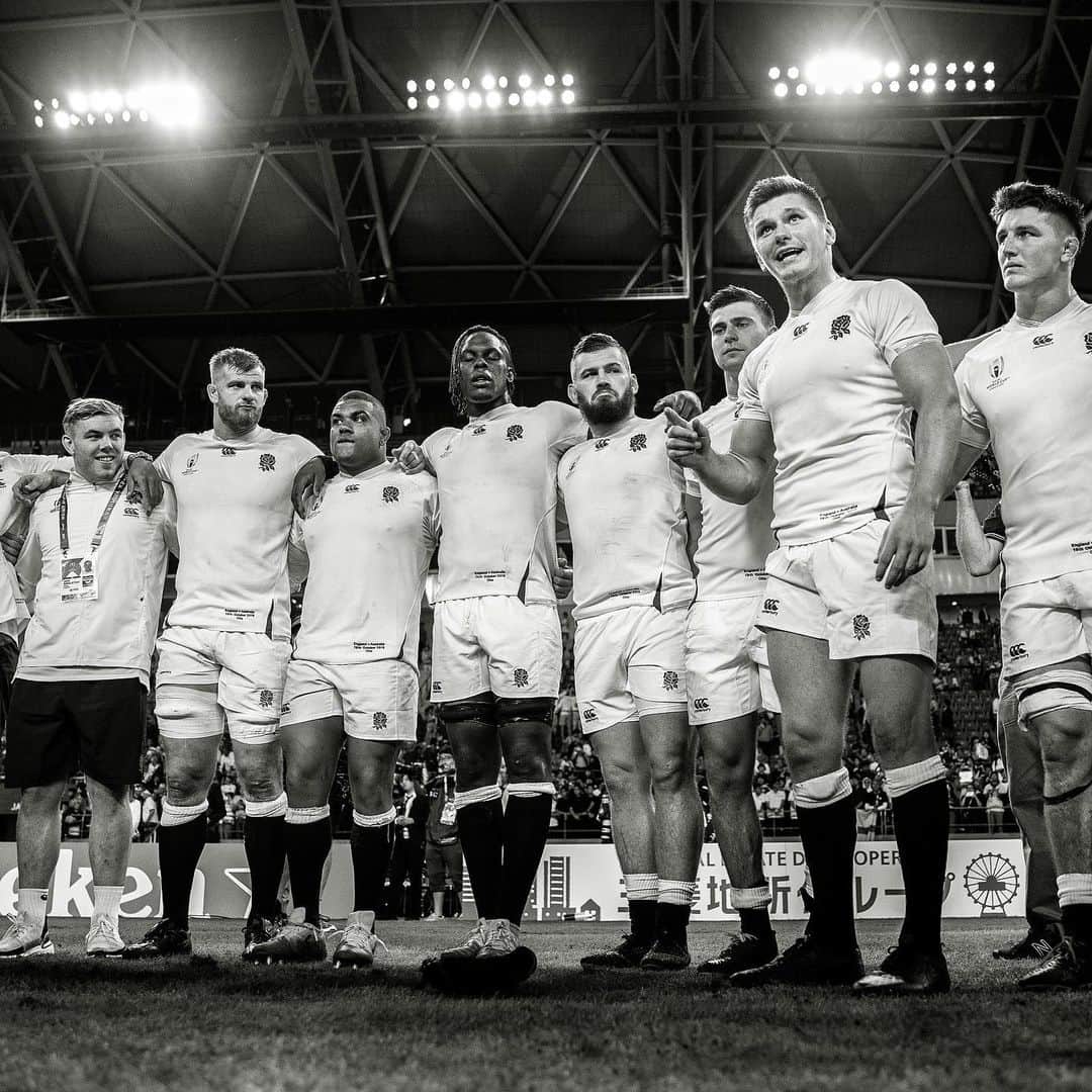 ラグビーワールドカップさんのインスタグラム写真 - (ラグビーワールドカップInstagram)「. モノクロ写真で振り返る #RWC2019 📸 . #Rugby #Rugbygram #ラグビー #NZL #TeamAllBlacks #BACKBLACK #ENG #CarryThemHome #englandrugby #FRA #XVdeFrance #NeFaisonsXV #SoutiensLeXV #photo」11月18日 17時40分 - rugbyworldcupjp