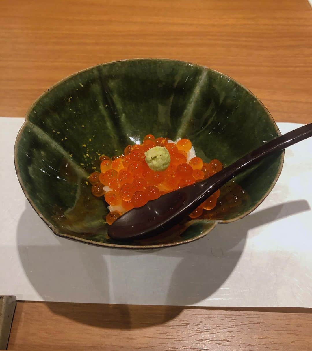 鬼辻麻衣さんのインスタグラム写真 - (鬼辻麻衣Instagram)「🦀 🇯🇵 🍶 ・ 南森町 📍和食いいくら ・ どれも美味しすぎた🤤 #大阪グルメ #和食いいくら #西天満グルメ #南森町グルメ」11月18日 18時01分 - kitsumai