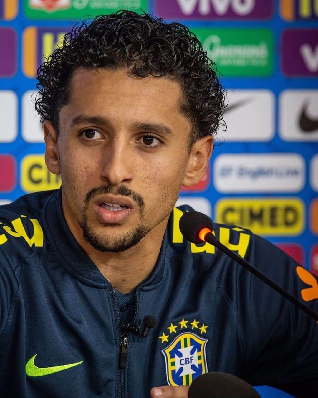 マルコス・アオアス・コレアのインスタグラム：「🎤 @cbf_futebol 🇧🇷#SeleçãoBrasileira」