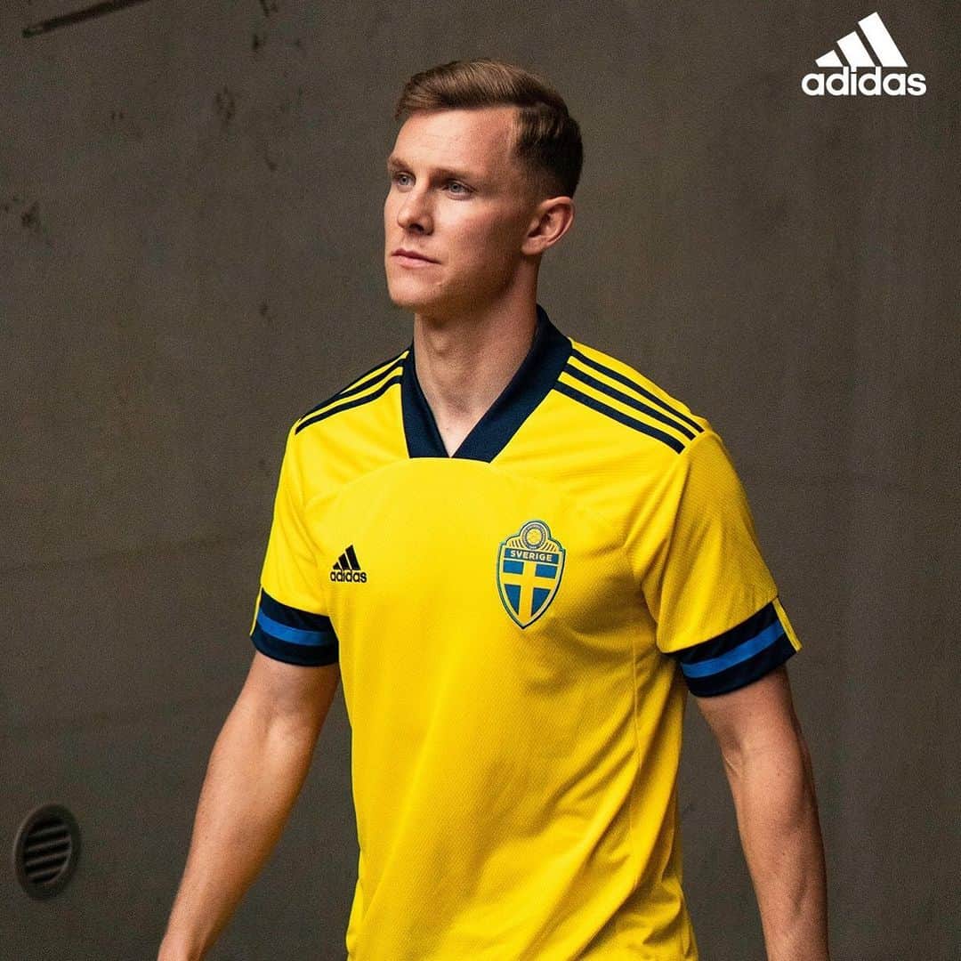 エミル・クラフトのインスタグラム：「GAME DAY ⚽🇸🇪 Great to see the boys in the new @swemnt home kit from @adidasfootball for the first time on pitch tonight. #earnthejersey」