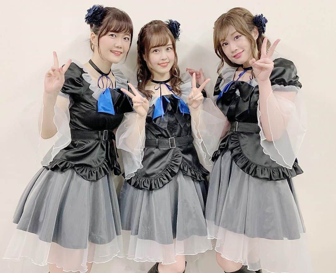 のインスタグラム：「新衣装の黒トロワ👼🏻🖤」