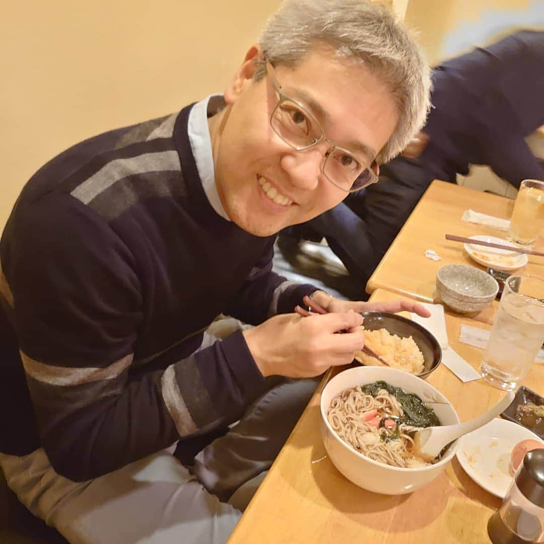 矢田部ゆかさんのインスタグラム写真 - (矢田部ゆかInstagram)「日立駅のシーバーズカフェ☕ 朝は一人ここで資料をまとめて体育館へ🚗 夜はDAZN制作陣でごはん食べながら楽しい時間🌃  Vリーグ日立大会の3日間は毎日、 選手・監督・チームスタッフのみなさんとたくさんお話ができて過去最高に充実してました😊 取材はもちろん、気軽に立ち話や他愛もない話を。 体育館のつくりと日差しがたっぷり入る空気感も手伝ってくれてもう色々素晴らしかった。 やっぱりバレーが好きだ🤝」11月18日 20時19分 - yucaparis93