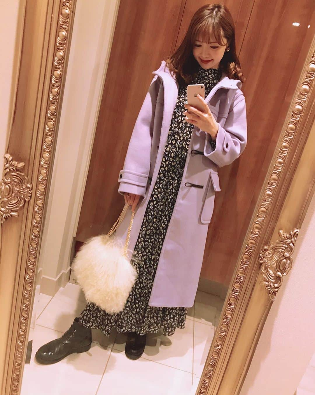 林希乃花さんのインスタグラム写真 - (林希乃花Instagram)「お気に入りコート💜 . . . #mercuryduo #noela #zara #chanel #マーキュリーデュオ #ノエラ #ザラ #ザラジョコーデ #シャネル #ダッフルコート #ラベンダーカラー #ミルクティーベージュ #ミディアムヘア #前髪 #シースルーバング #大人カジュアル」11月18日 20時11分 - nonokagram