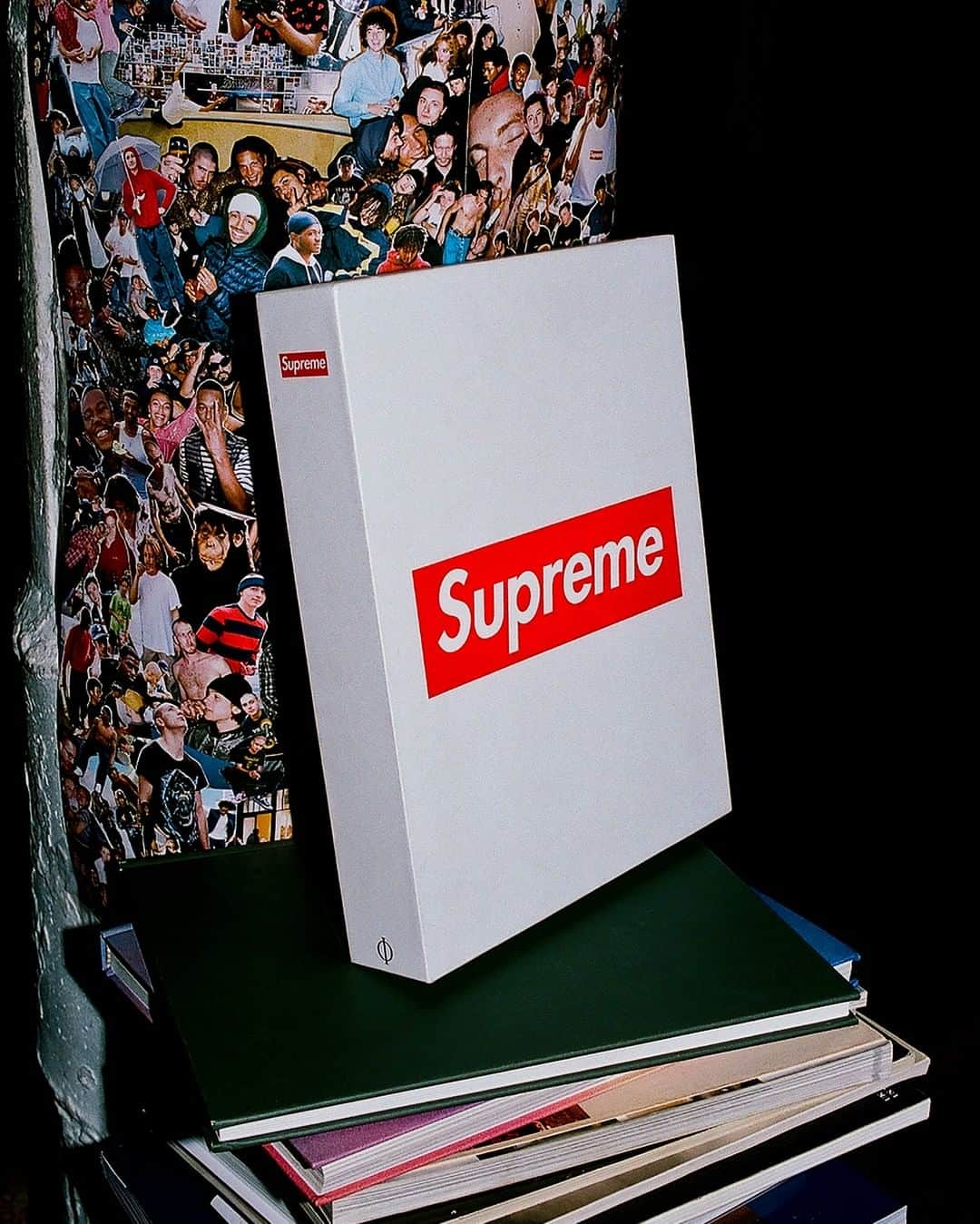 シュプリームさんのインスタグラム写真 - (シュプリームInstagram)「Supreme (Vol 2) published by Phaidon - Special Supreme Edition. 11/21/2019.⁣ ⁣ ⁣ ⁣  This Fall, Supreme will release its second hardcover monograph, published by Phaidon. Following the first monograph, published in 2010, the book documents the brand’s visual history from 2010-2018, including products, collaborations and cultural documentation. The book also includes a poem by Harmony Korine and essay by Carlo McCormick, and features projects with David Sims, Nobuyoshi Araki, Kate Moss and Dash Snow, among others. The 351-page book also features a product index of T-Shirts and select Lookbook imagery from Supreme’s archives. ⁣ ⁣  The Supreme edition of the book comes in a slip case and includes a poster and sticker. ⁣ ⁣  This edition will be available exclusively in Supreme stores and online on November 21st. ⁣ ⁣  Available in Japan on November 23rd. ⁣」11月18日 20時30分 - supremenewyork